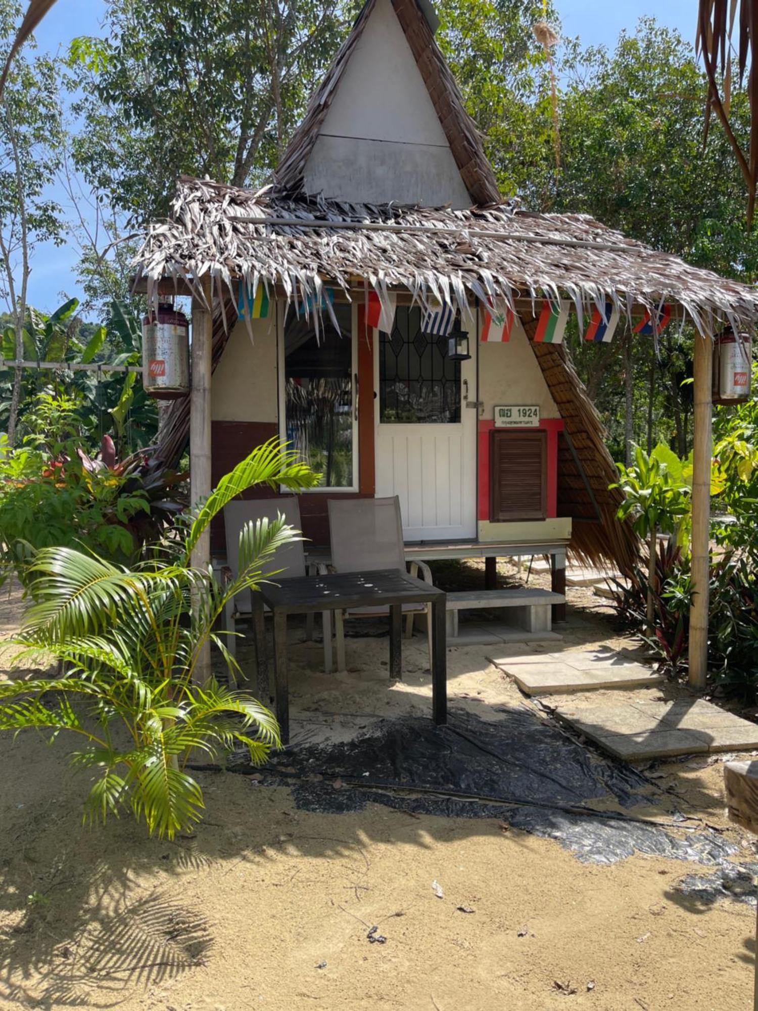 Phuketairportcamping Hotel Ban Bo Sai Klang Buitenkant foto