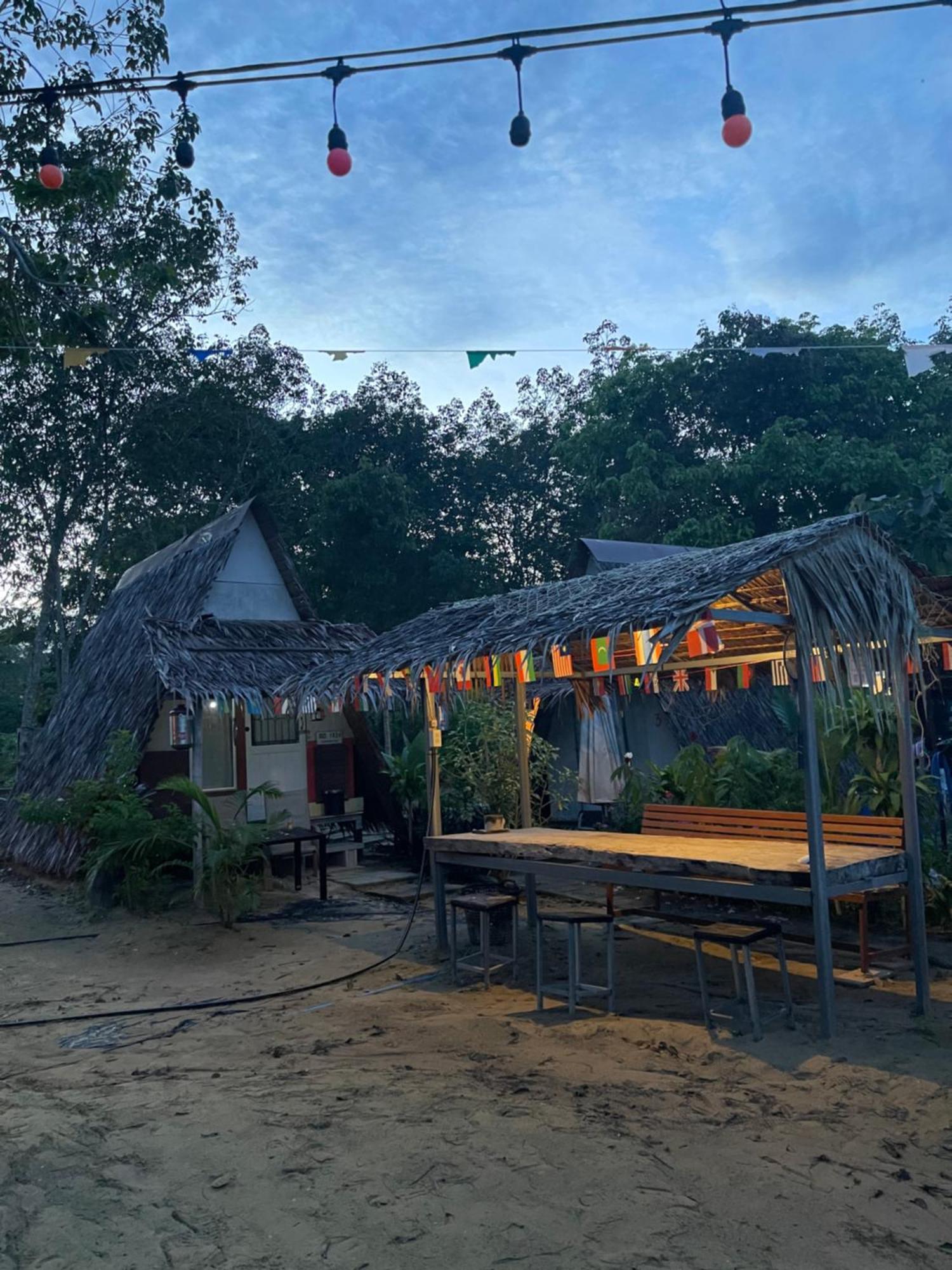 Phuketairportcamping Hotel Ban Bo Sai Klang Buitenkant foto